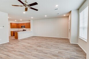 11938 Amber Oak Wy in Tomball, TX - Building Photo