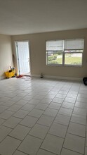 503 Mayflower Ln, Unit C in Fort Pierce, FL - Building Photo - Building Photo