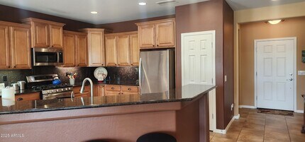 27013 W Potter Dr in Buckeye, AZ - Building Photo - Building Photo