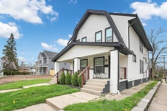 322-324-324 Woodland Ave in Columbus, OH - Building Photo - Building Photo