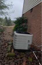 3705 Meadow Green Dr in Johnson City, TN - Building Photo - Building Photo