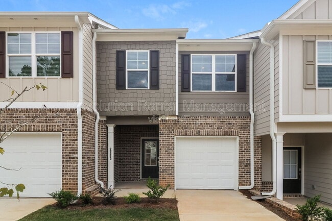 property at 2812 Lillian Ln