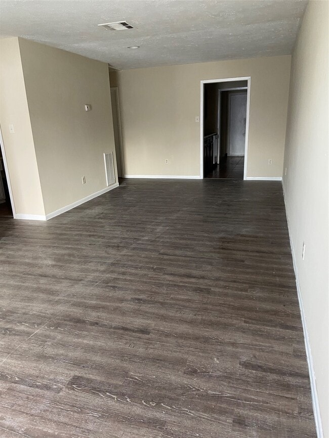 12051 Troulon Dr in Houston, TX - Building Photo - Building Photo