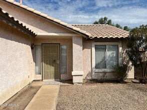 11231 W Golden Ln in Peoria, AZ - Building Photo - Building Photo