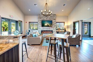 Insignia in Bremerton, WA - Building Photo