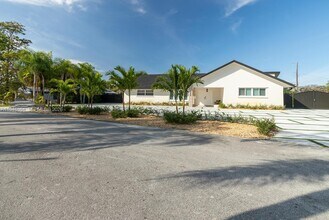 8425 SW 185th St in Cutler Bay, FL - Building Photo - Building Photo