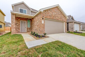 5011 Blue Jacaranda Wy in Spring, TX - Foto de edificio - Building Photo