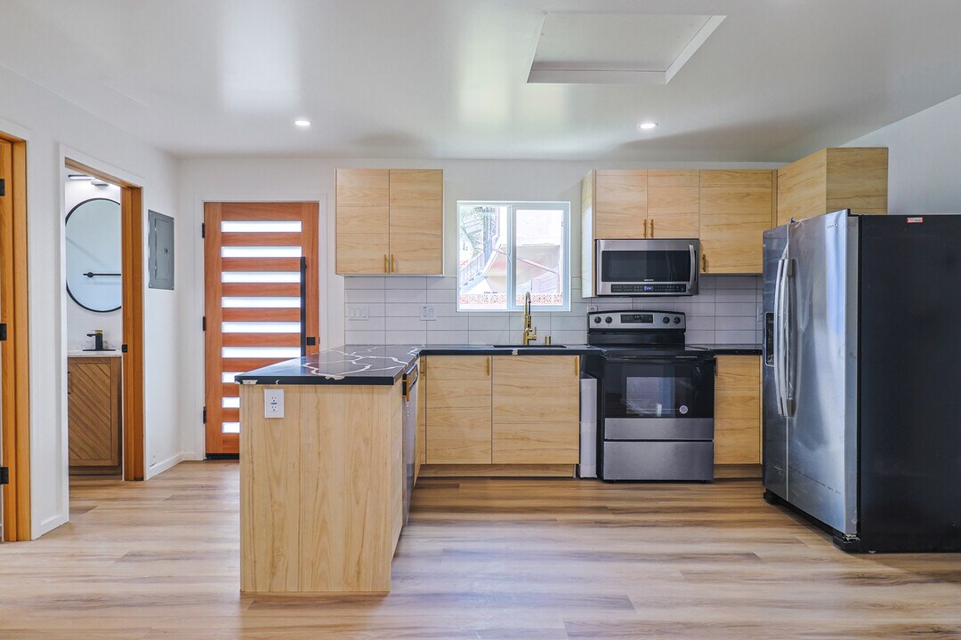 4523 E 55th St in Maywood, CA - Foto de edificio