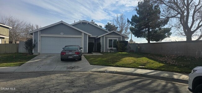 2500 Topaz Ln