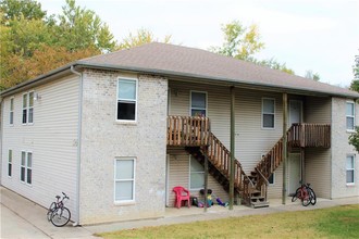 Main Court Apartments in Warrensburg, MO - Building Photo - Other