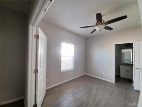 1630 Playa Dr, Unit 4 in Weslaco, TX - Building Photo - Building Photo