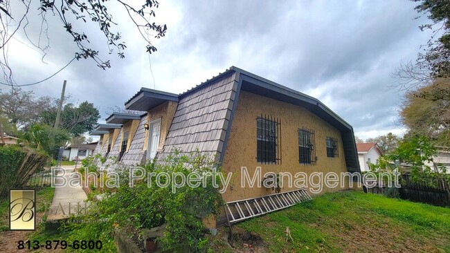 9213 N 13th St in Tampa, FL - Building Photo - Building Photo