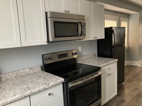 2706 Ellison Ave in Omaha, NE - Building Photo - Building Photo