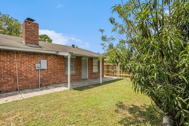 property at 9418 Spiralwood Ln