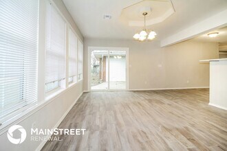 800 Plaza Dr in Moore, OK - Foto de edificio - Building Photo