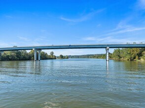 153 Crockett Hls Ln in Ashland City, TN - Building Photo - Building Photo