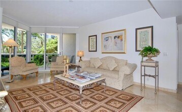 3200 N Ocean Blvd, Unit 406 in Fort Lauderdale, FL - Foto de edificio - Building Photo