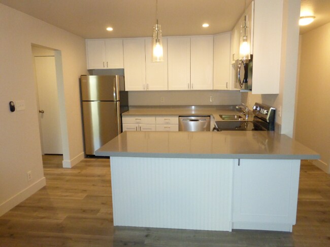 172 W Clinton Ave in Salt Lake City, UT - Building Photo - Building Photo