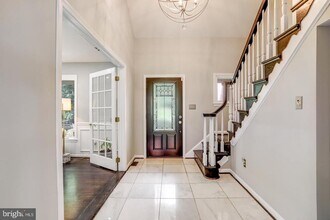 931 Welham Green Rd in Great Falls, VA - Building Photo - Building Photo