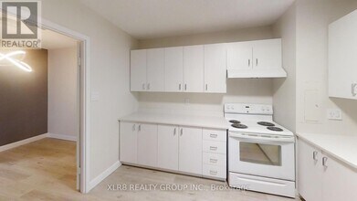 2951 Riverside Dr. in Ottawa, ON - Building Photo - Building Photo