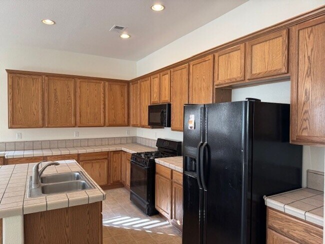 100 Canterbury Ct in Dayton, NV - Building Photo - Building Photo