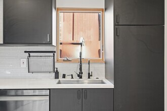 820 46th St in Oakland, CA - Building Photo - Building Photo