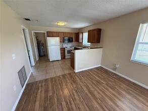 11089 Pendleton Ave in Englewood, FL - Building Photo - Building Photo