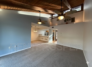 6019 Windhover Dr in Orlando, FL - Building Photo - Building Photo