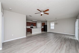 3275 Bayou Bay Dr in Lakeland, FL - Building Photo - Building Photo