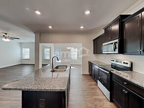 637 Woodall Rd in Stockbridge, GA - Building Photo - Building Photo