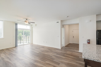 Walters Apartments West in Marlton, NJ - Building Photo - Interior Photo