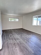 824 Tourmaline St in San Diego, CA - Building Photo - Building Photo