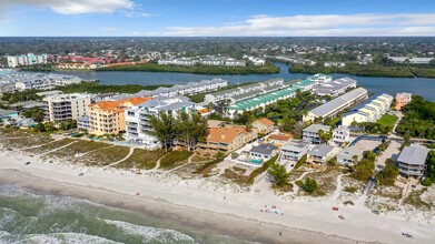 19810 Gulf Blvd in Indian Shores, FL - Building Photo - Building Photo