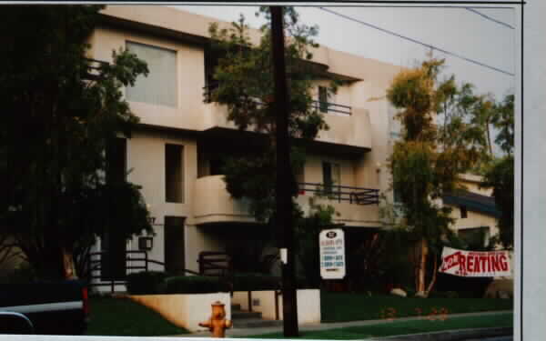 Alabama Apartments in Canoga Park, CA - Building Photo - Building Photo