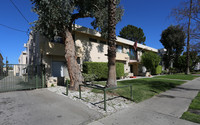 Oxnard Apartments in North Hollywood, CA - Foto de edificio - Building Photo