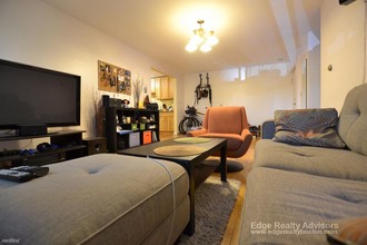 412 Langley Rd-Unit -Apt 7 in Newton, MA - Building Photo - Building Photo