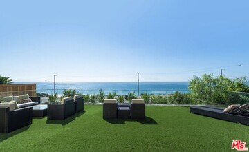 17816 Porto Marina Way in Los Angeles, CA - Building Photo - Building Photo