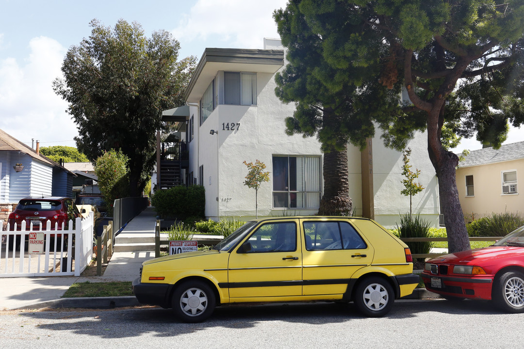 1427 Berkeley St in Santa Monica, CA - Building Photo