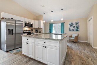 3030 Amelia Rd in Fernandina Beach, FL - Building Photo - Building Photo