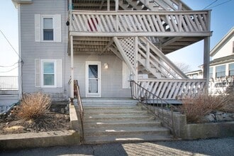 7 Whitehead Ave, Unit 1 in Hull, MA - Building Photo - Building Photo