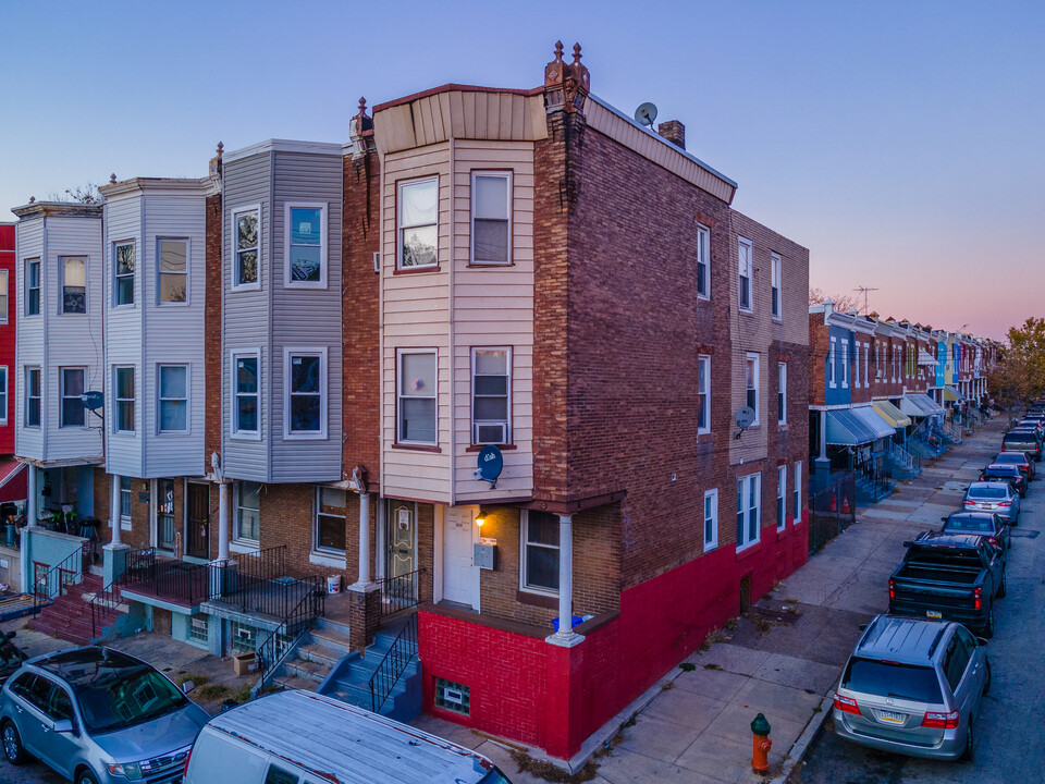 5839 Crittenden St in Philadelphia, PA - Building Photo