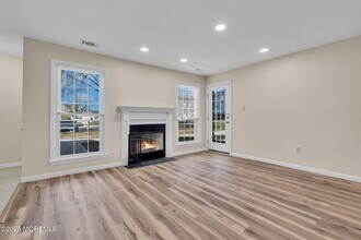 435 Hancock Pl in Morganville, NJ - Building Photo - Building Photo