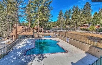 3115 N Lake Blvd in Tahoe City, CA - Building Photo - Building Photo