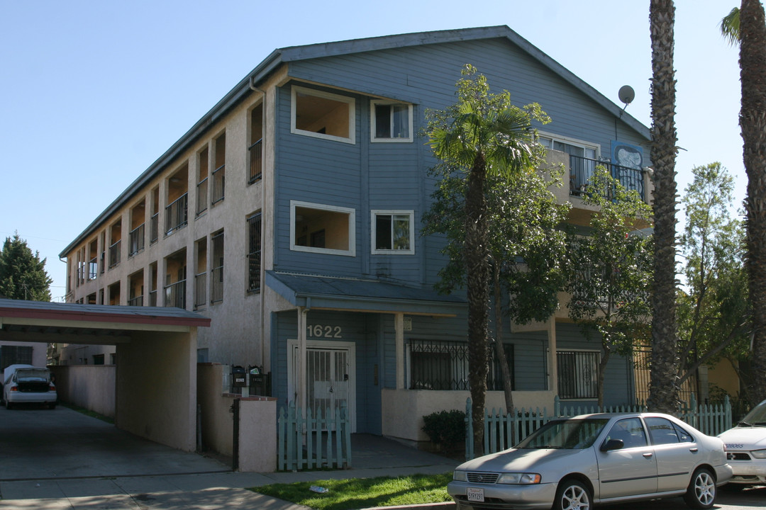 1622 Junipero in Long Beach, CA - Foto de edificio