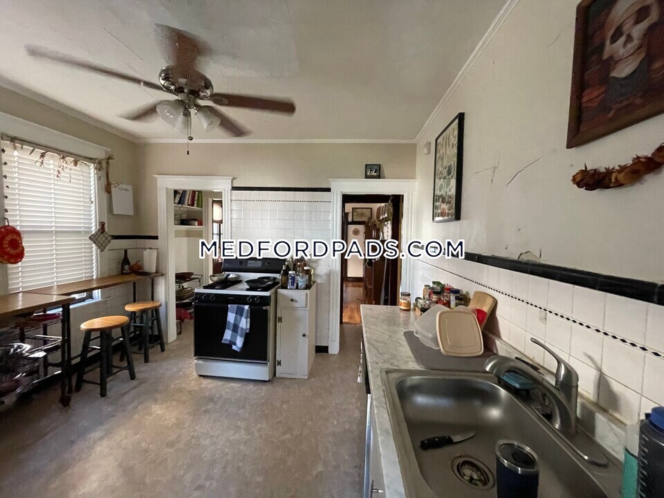 55 Frederick Ave-Unit -2 in Medford, MA - Building Photo