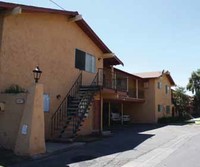 Casa Loma Apartments in Sanger, CA - Building Photo - Building Photo