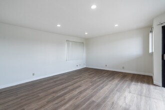1142 Stanley Ave in Glendale, CA - Building Photo - Building Photo