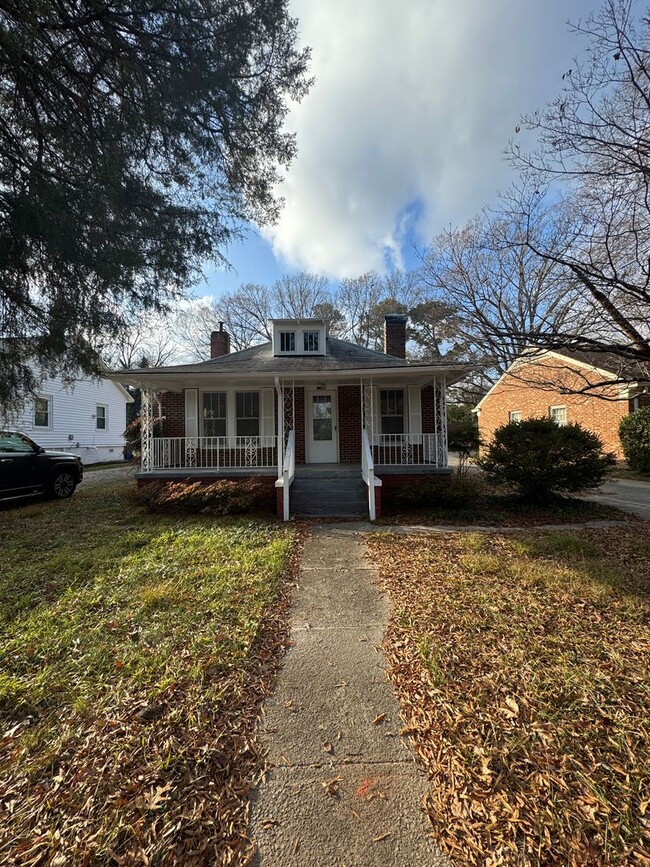 1333 Oberlin Rd in Raleigh, NC - Building Photo - Building Photo