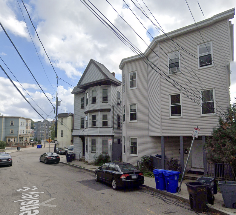 12 Wensley St, Unit 2 in Boston, MA - Building Photo