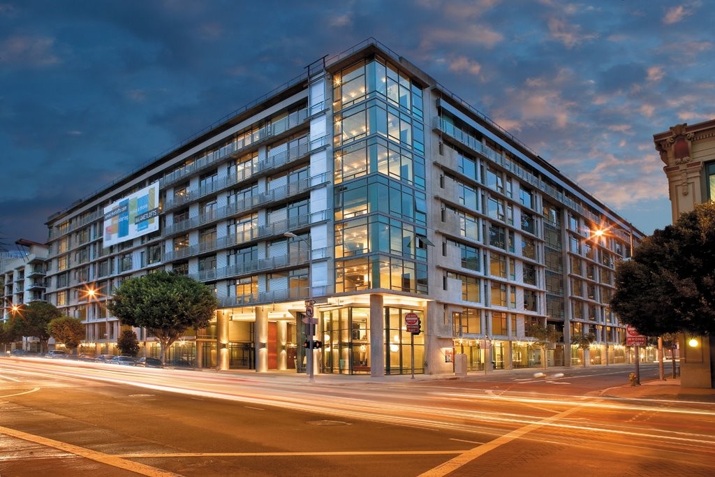 Met Lofts in Los Angeles, CA - Building Photo